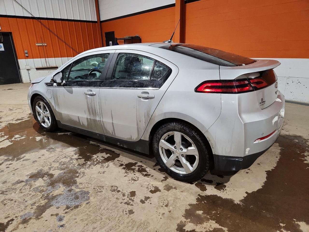 2013 Chevrolet Volt 5Dr - Image 2