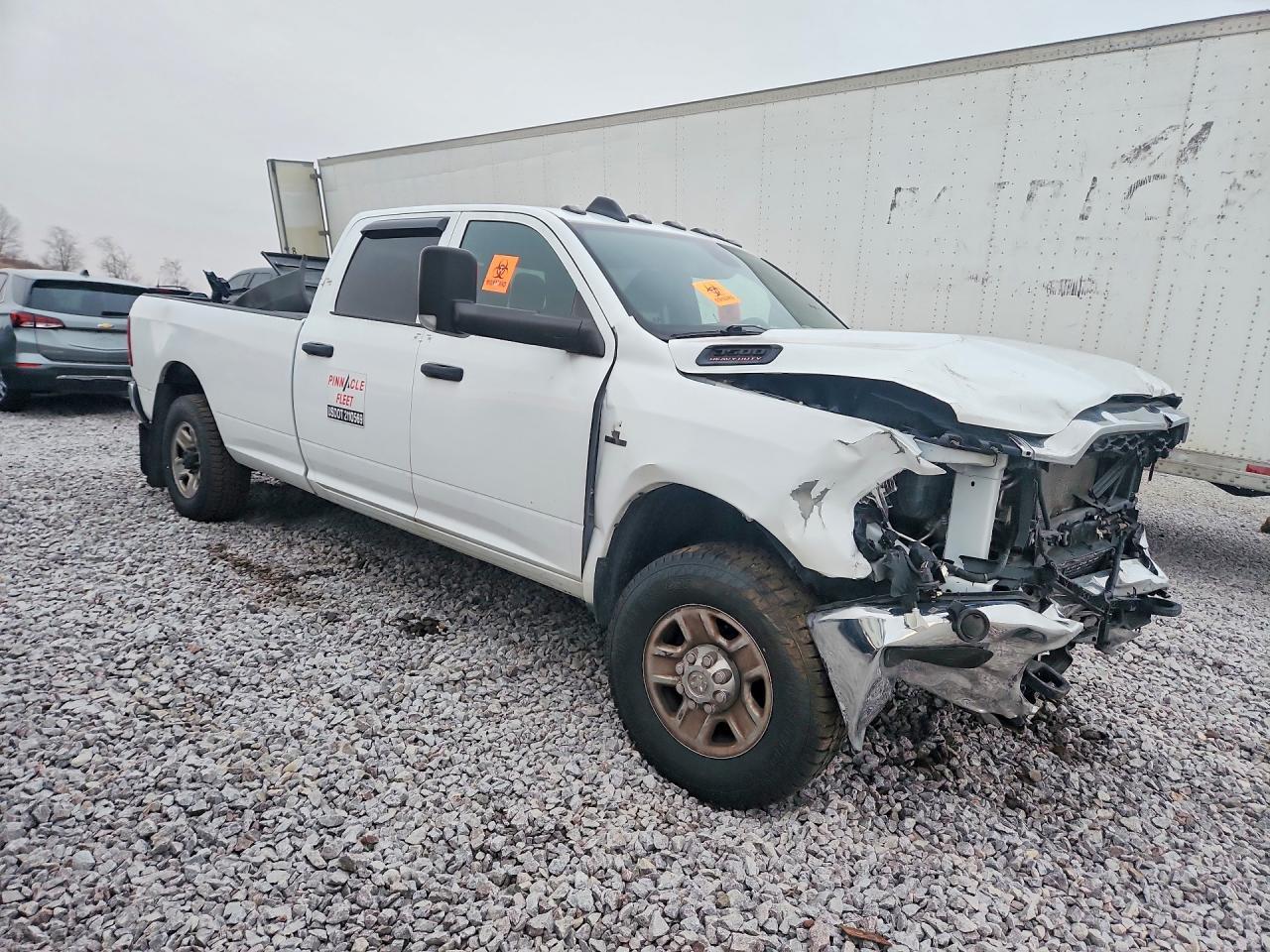 2022 Ram 3500 Tradesman - Фото 4