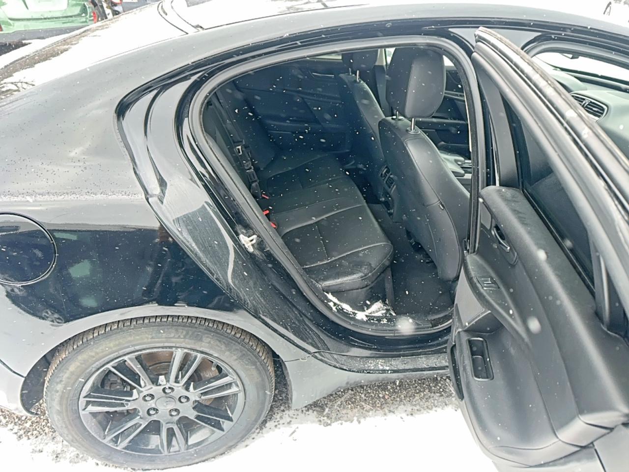 2018 Jaguar Xe Premium - Фото 6