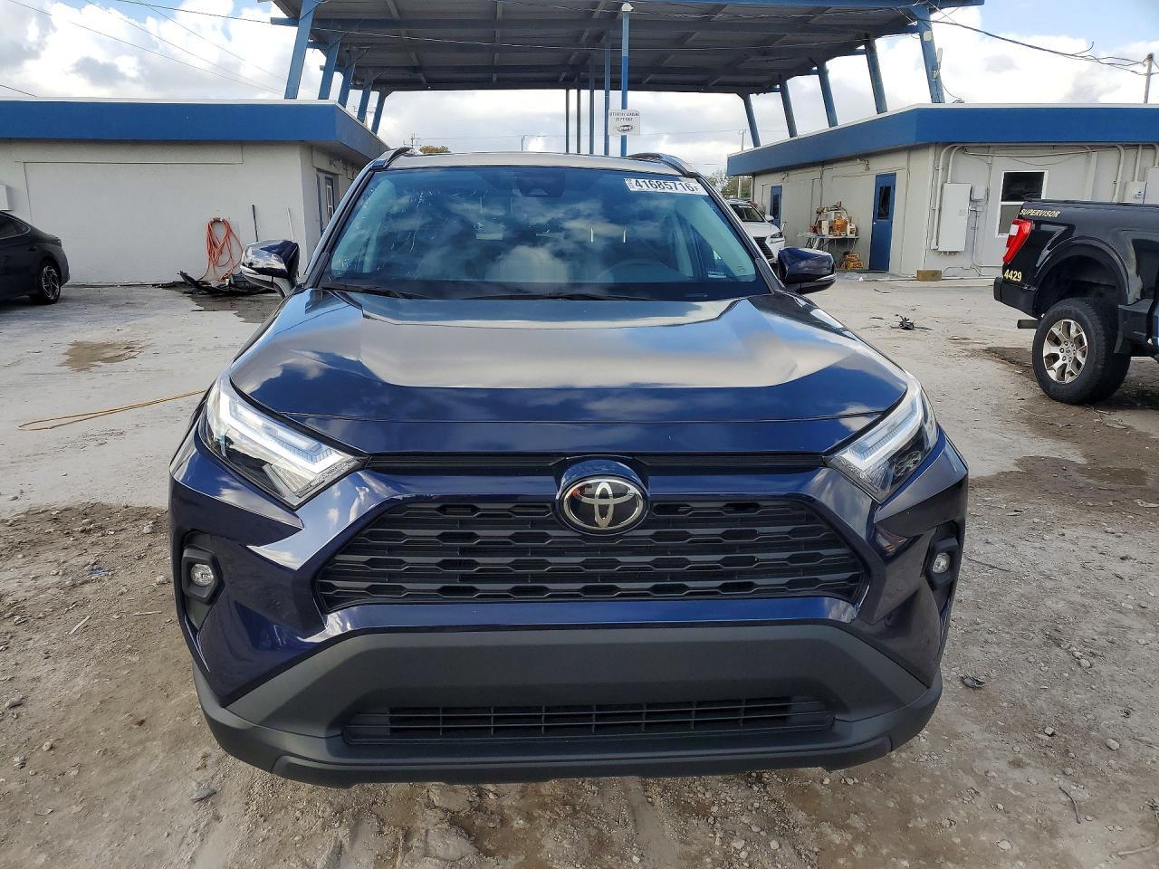 2024 Toyota Rav4 Xle Premium - Image 5