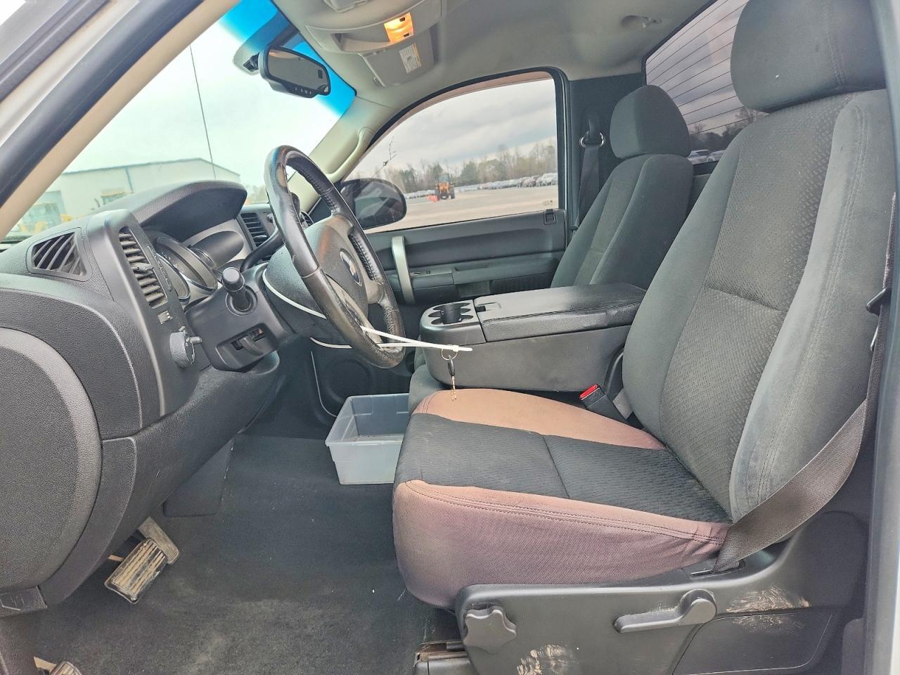 2007 Chevrolet Silverado C1500 - Image 7