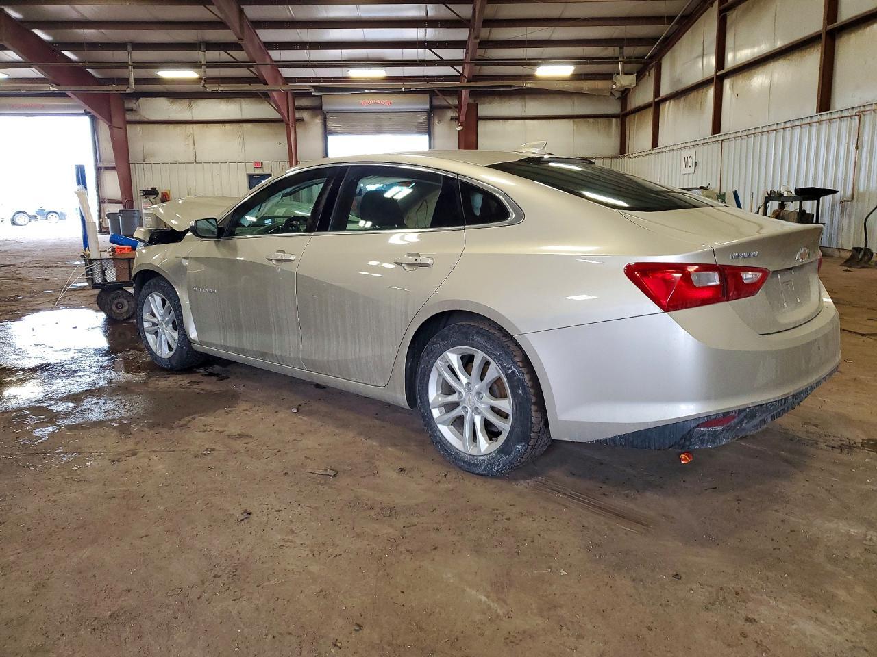 2016 Chevrolet Malibu - Image 2