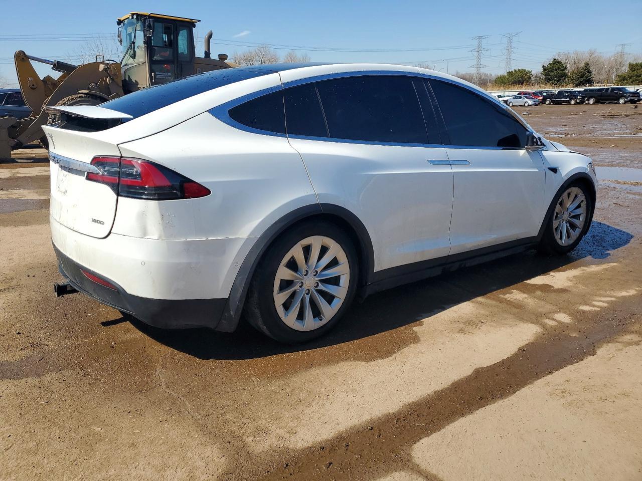 2017 Tesla Model X - Image 3