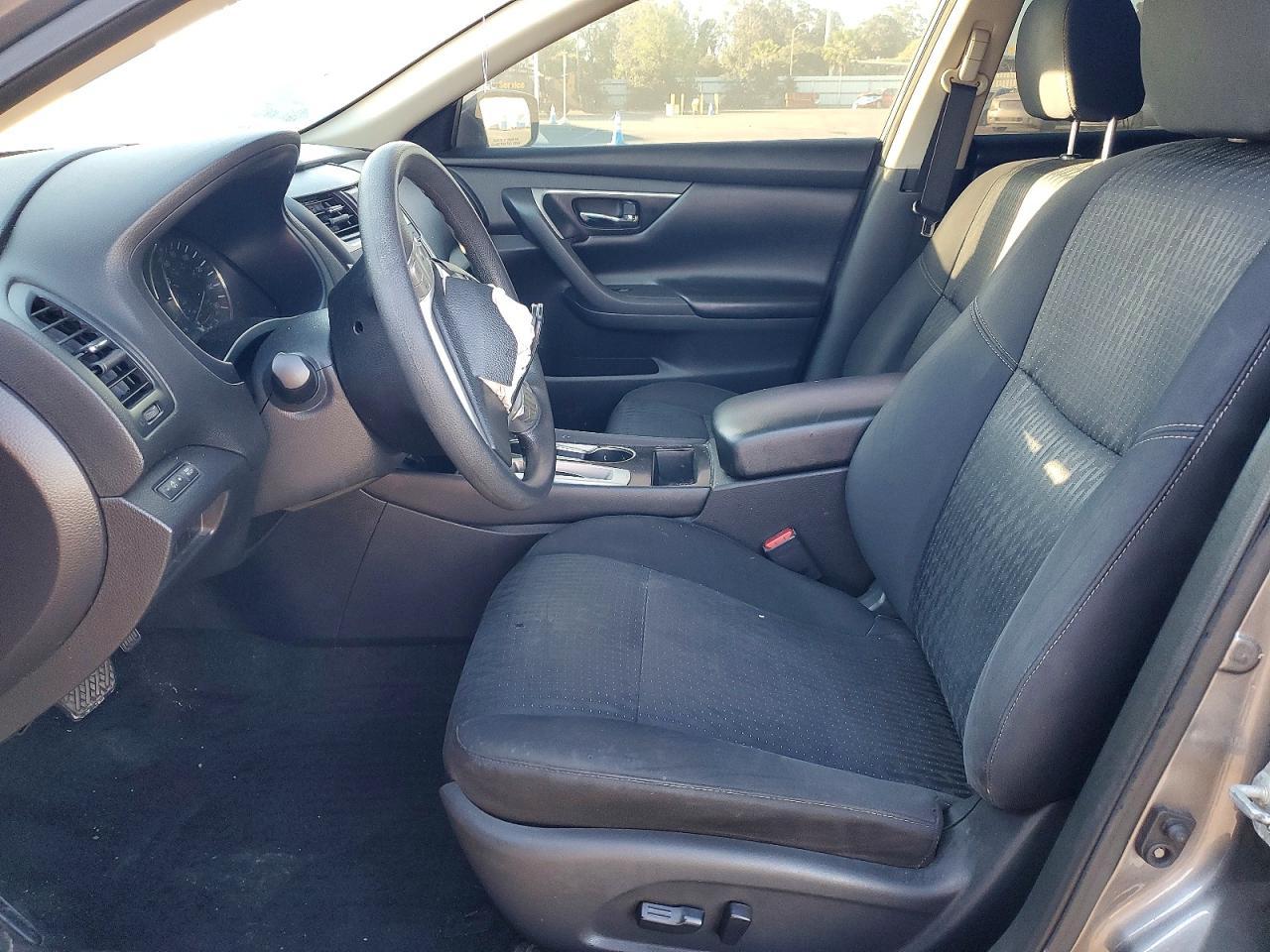 2016 Nissan Altima 2.5 S - Фото 7