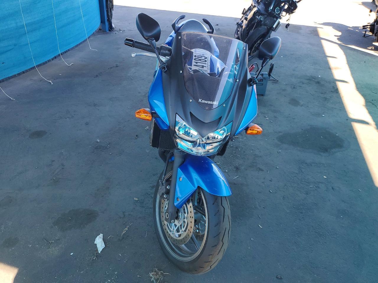 2005 Kawasaki Z-750 - Фото 2