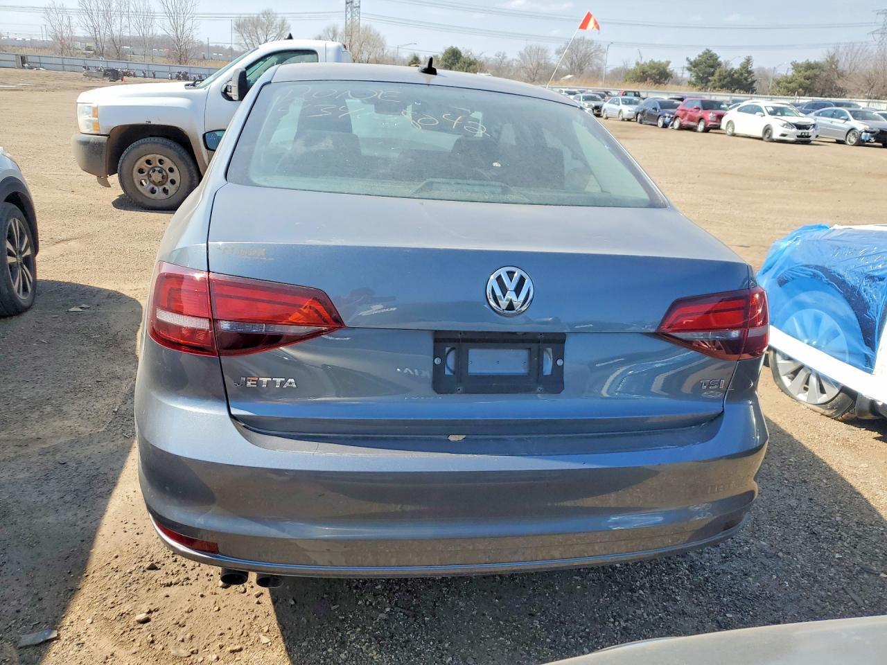 2016 Volkswagen Jetta S - Фото 6