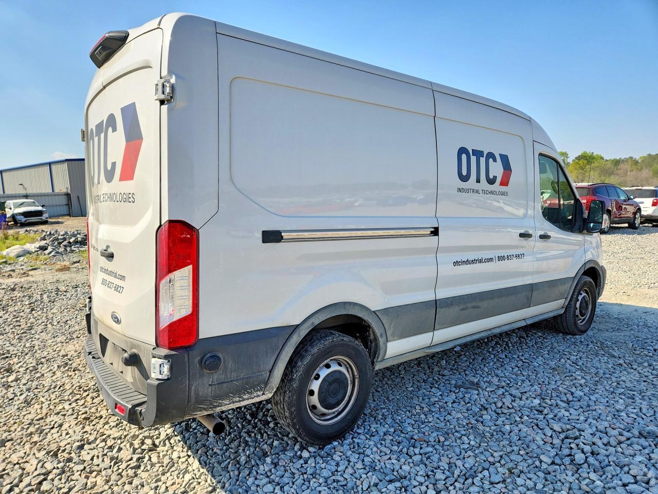 2025 Ford Transit T-250 - Фото 3