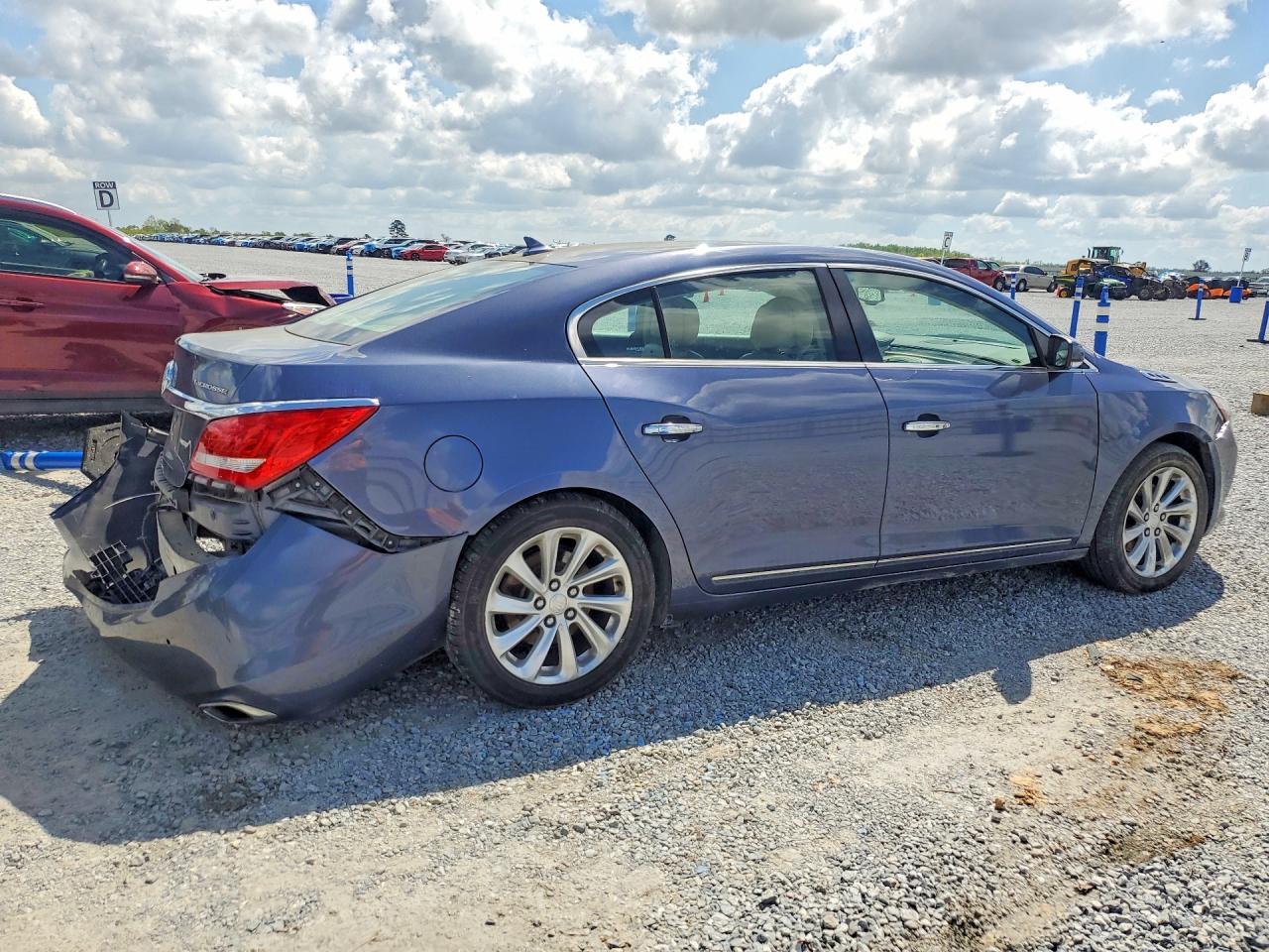 2014 Buick Lacrosse - Image 3