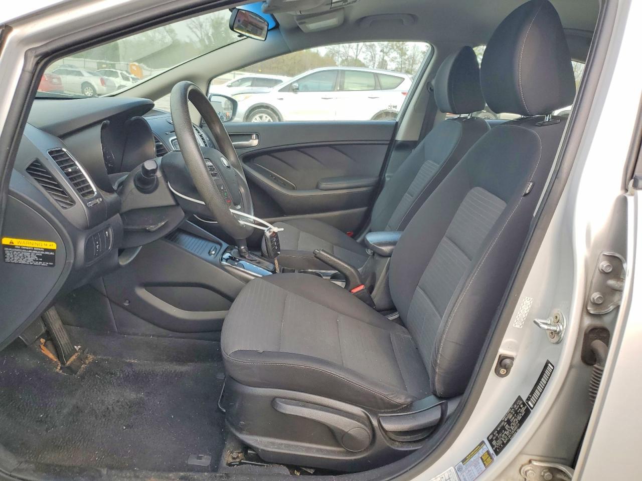 2017 Kia Forte Lx - Image 7
