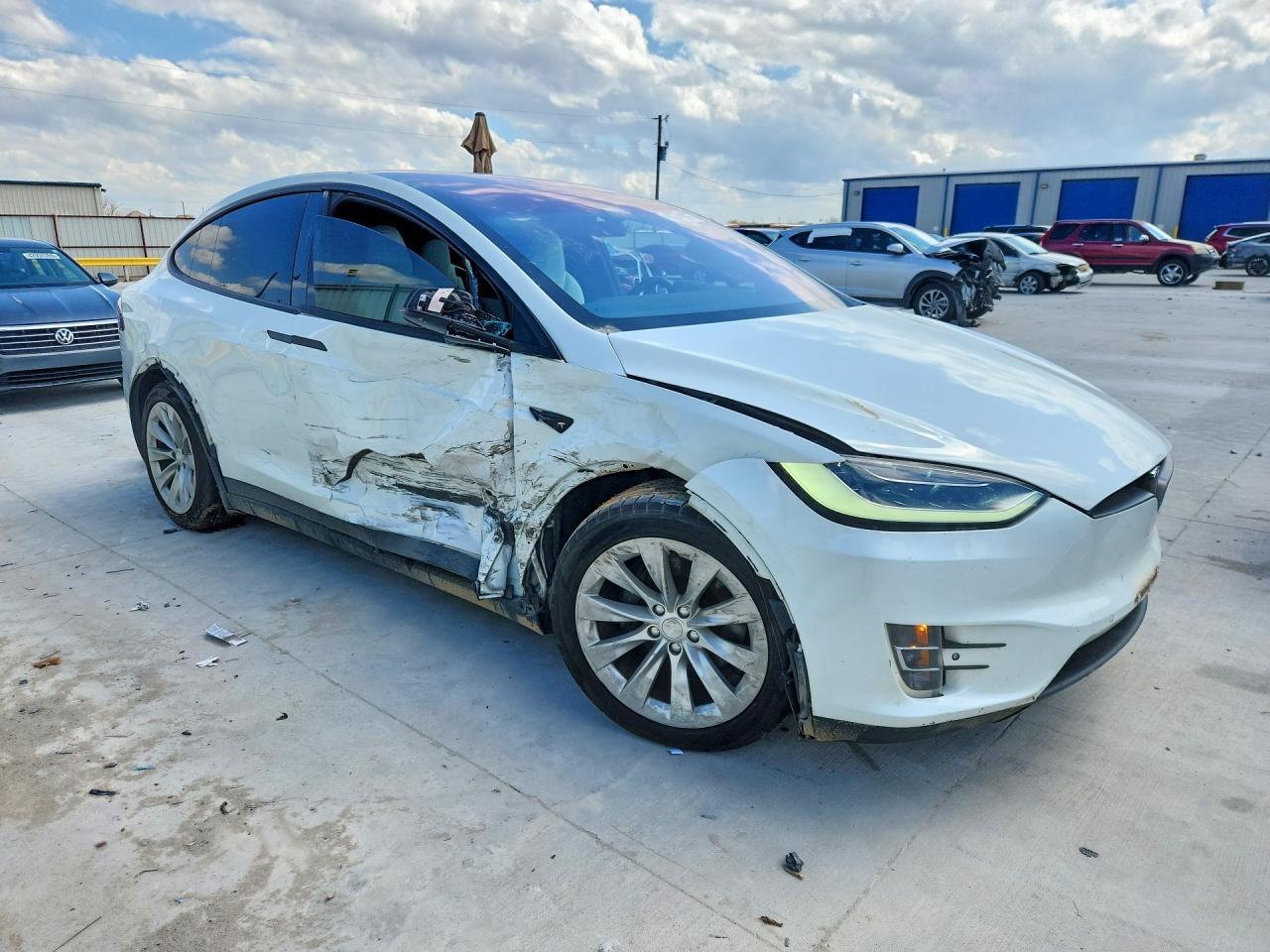 2018 Tesla Model X - Фото 4