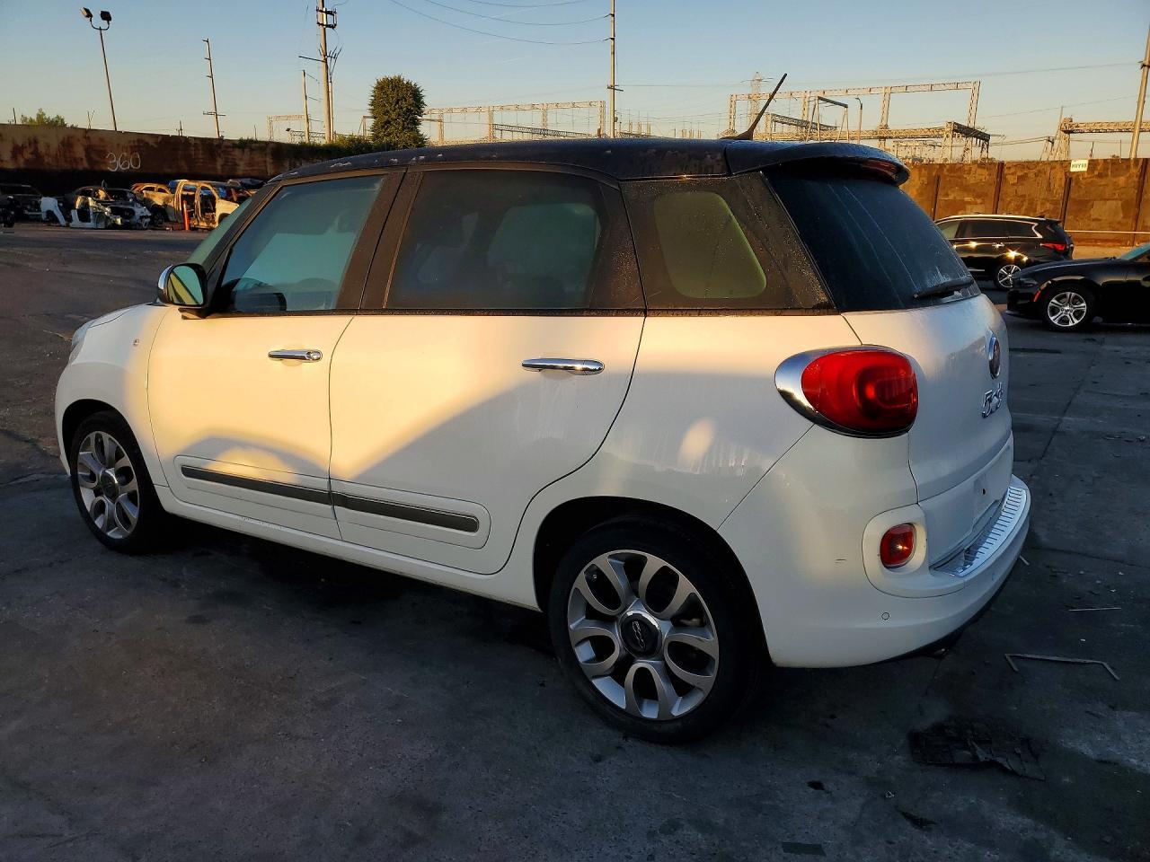 2014 Fiat 500L Lounge - Фото 2