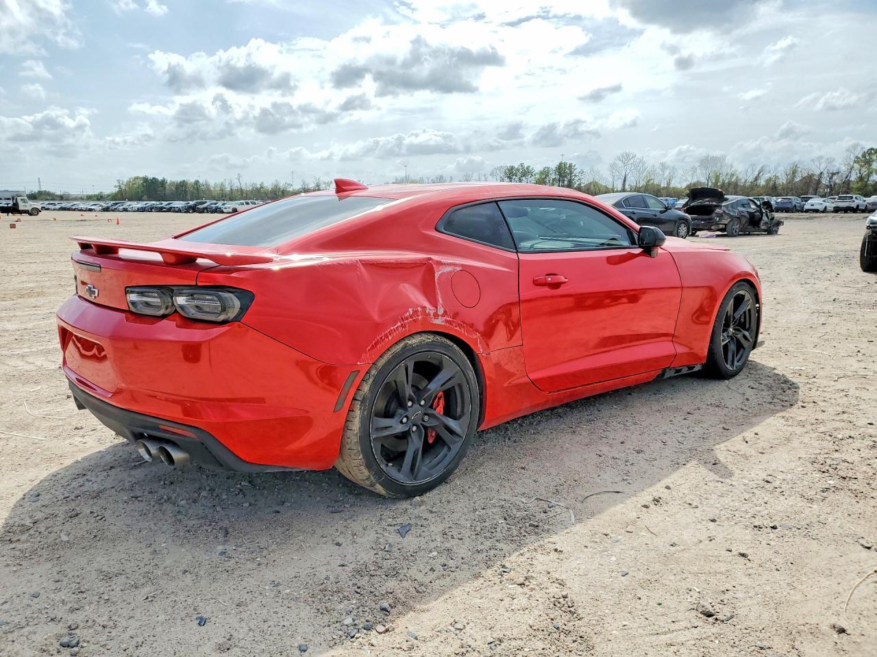 2023 Chevrolet Camaro Lt1 - Фото 3