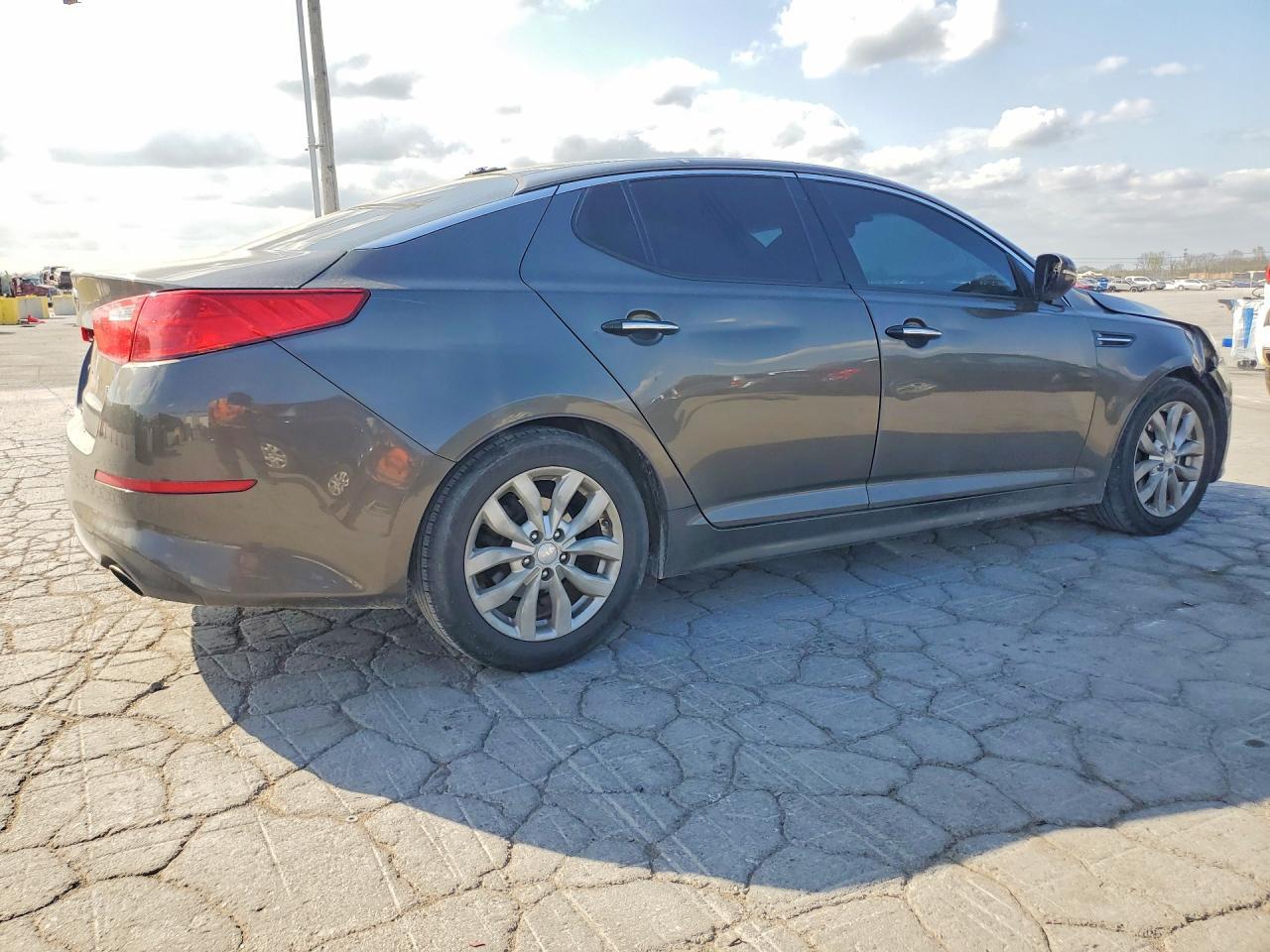 2014 Kia Optima Ex - Image 3