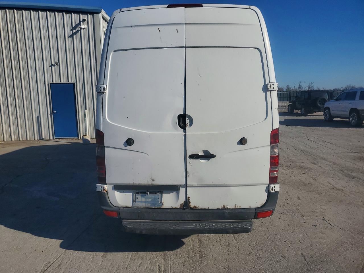 2008 Dodge Sprinter 2500 - Image 6