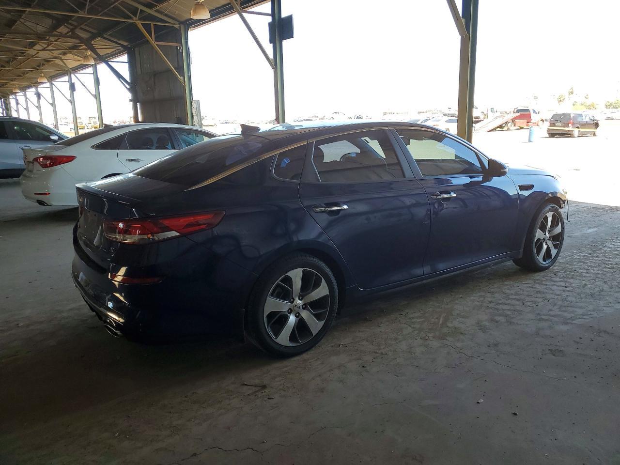 2019 Kia Optima S - Фото 3