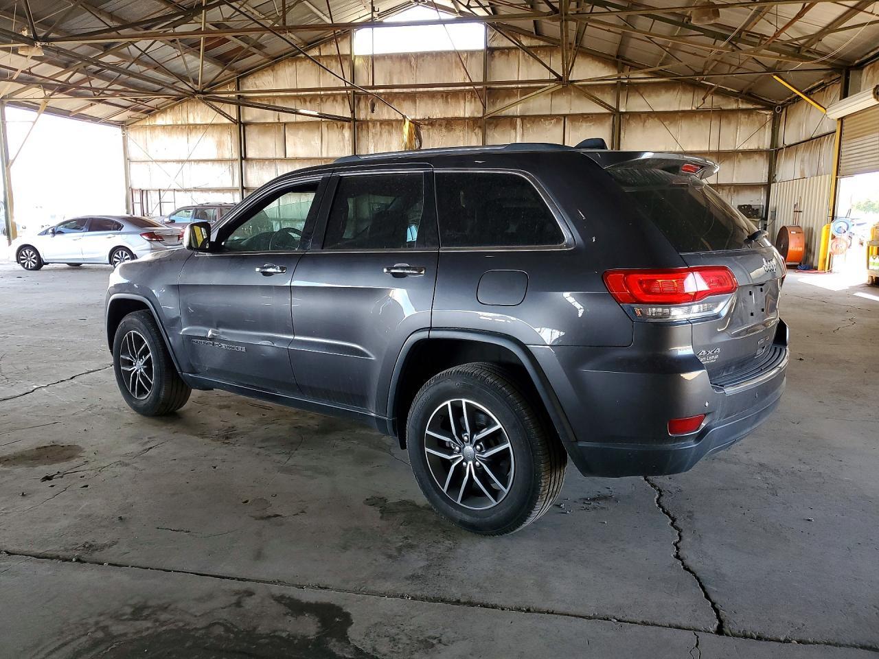 2017 Jeep Grand Cherokee Limited - Image 2
