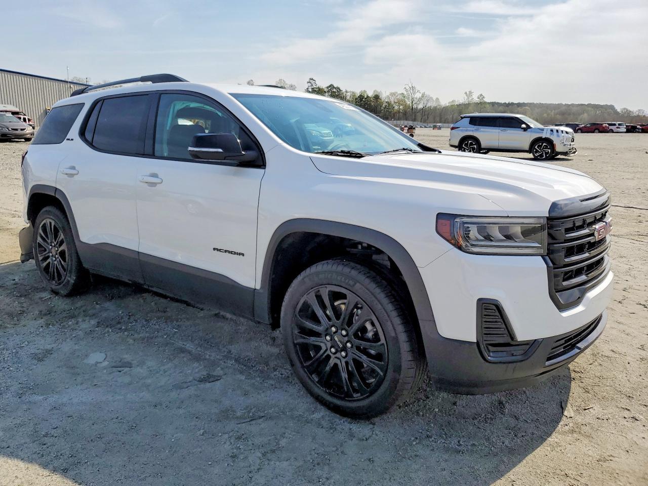 2023 GMC Acadia Sle - Image 4
