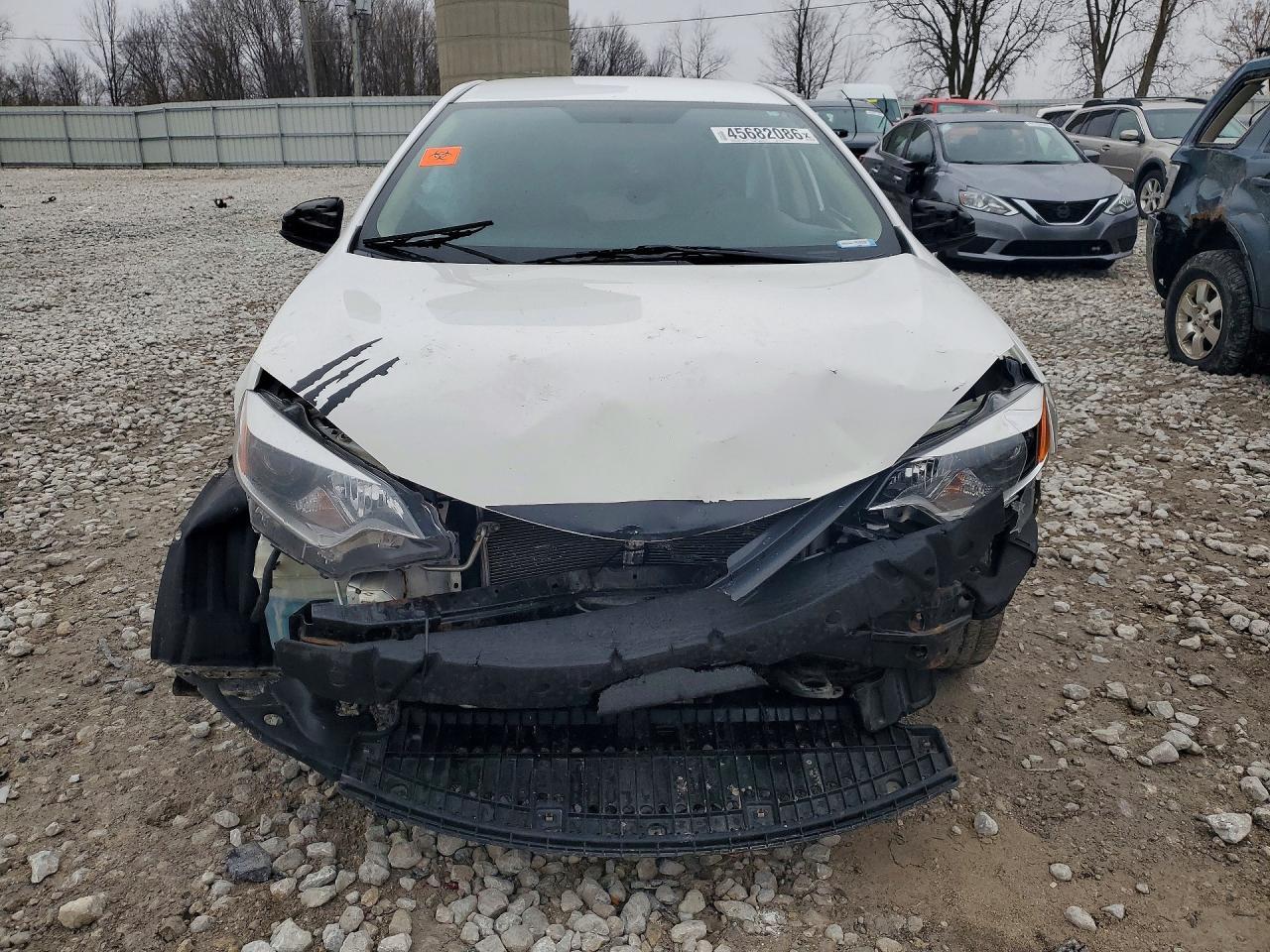2014 Toyota Corolla Le - Image 5