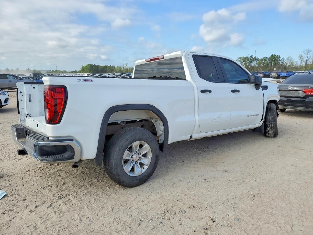 2025 GMC Sierra K1500 - Фото 3