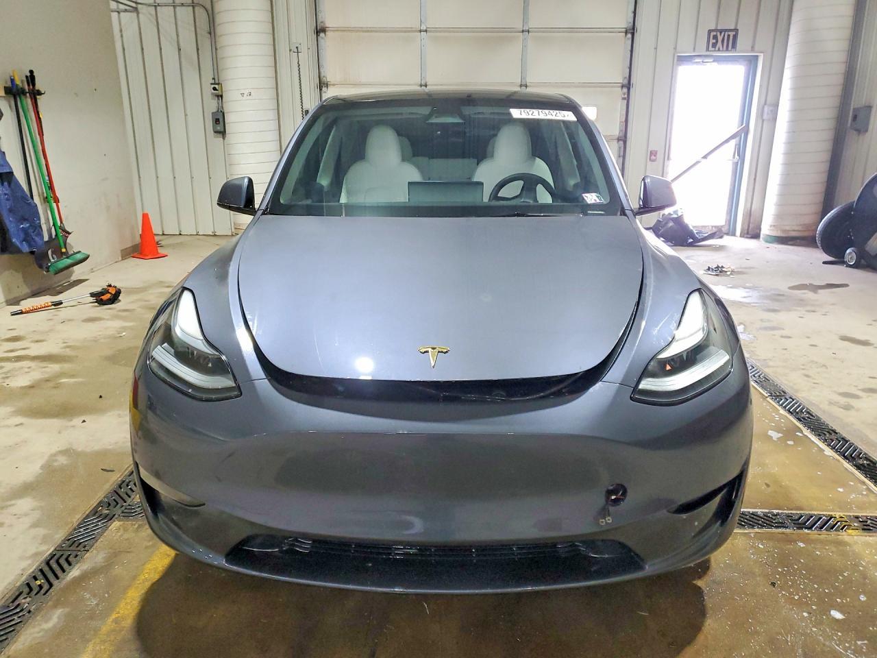 2023 Tesla Model Y - Фото 5