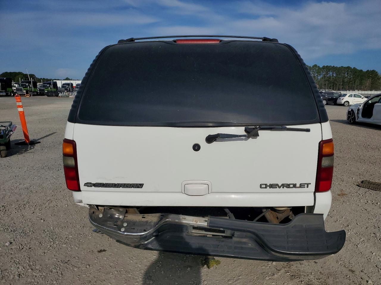 2002 Chevrolet Suburban K1500 - Фото 6