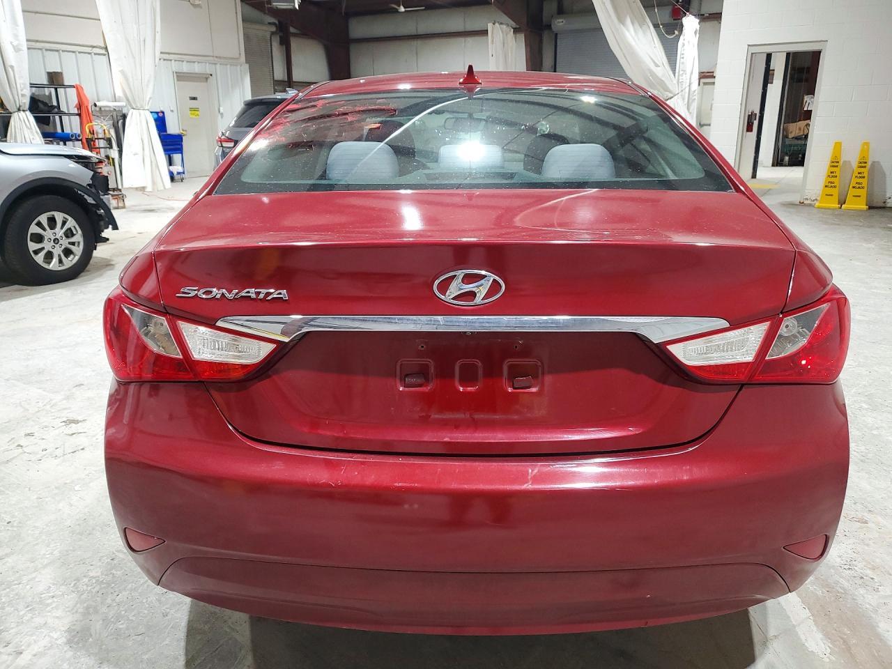 2014 Hyundai Sonata Gls - Image 6
