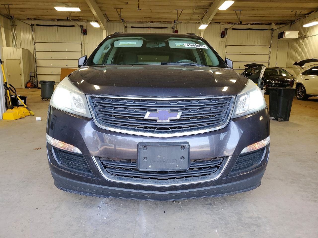 2015 Chevrolet Traverse Ls - Image 5