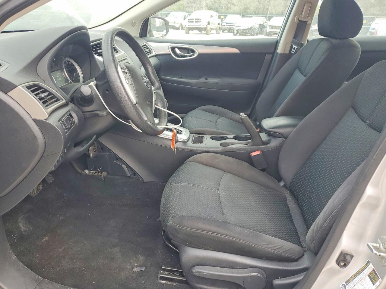 2013 Nissan Sentra S - Фото 7