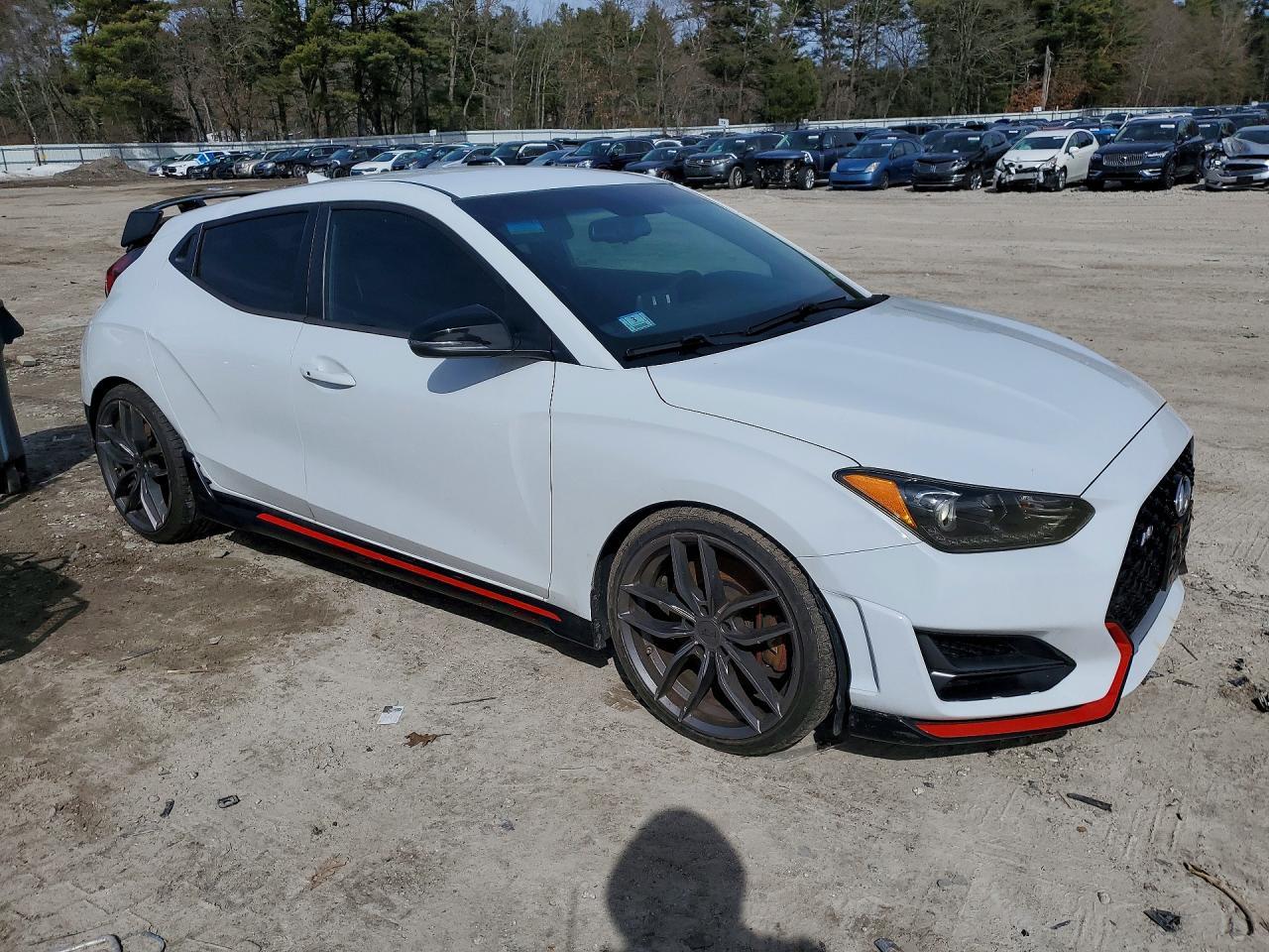 2020 Hyundai Veloster - Фото 4