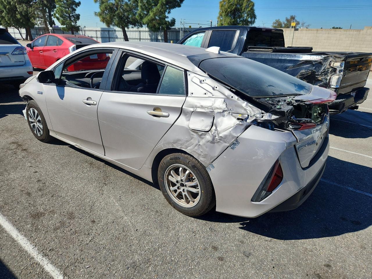 2021 Toyota Prius Prime Le - Image 2