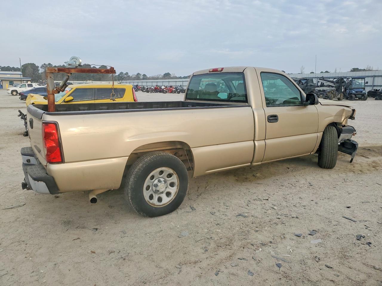 2006 Chevrolet Silverado C1500 - Image 3