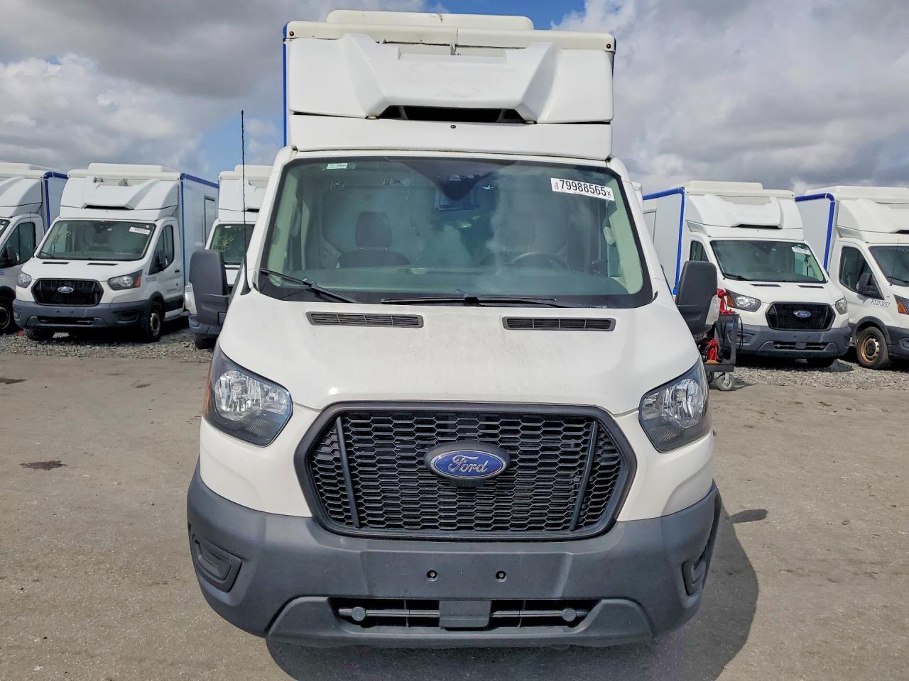 2020 Ford Transit Delivery Truck - Image 5