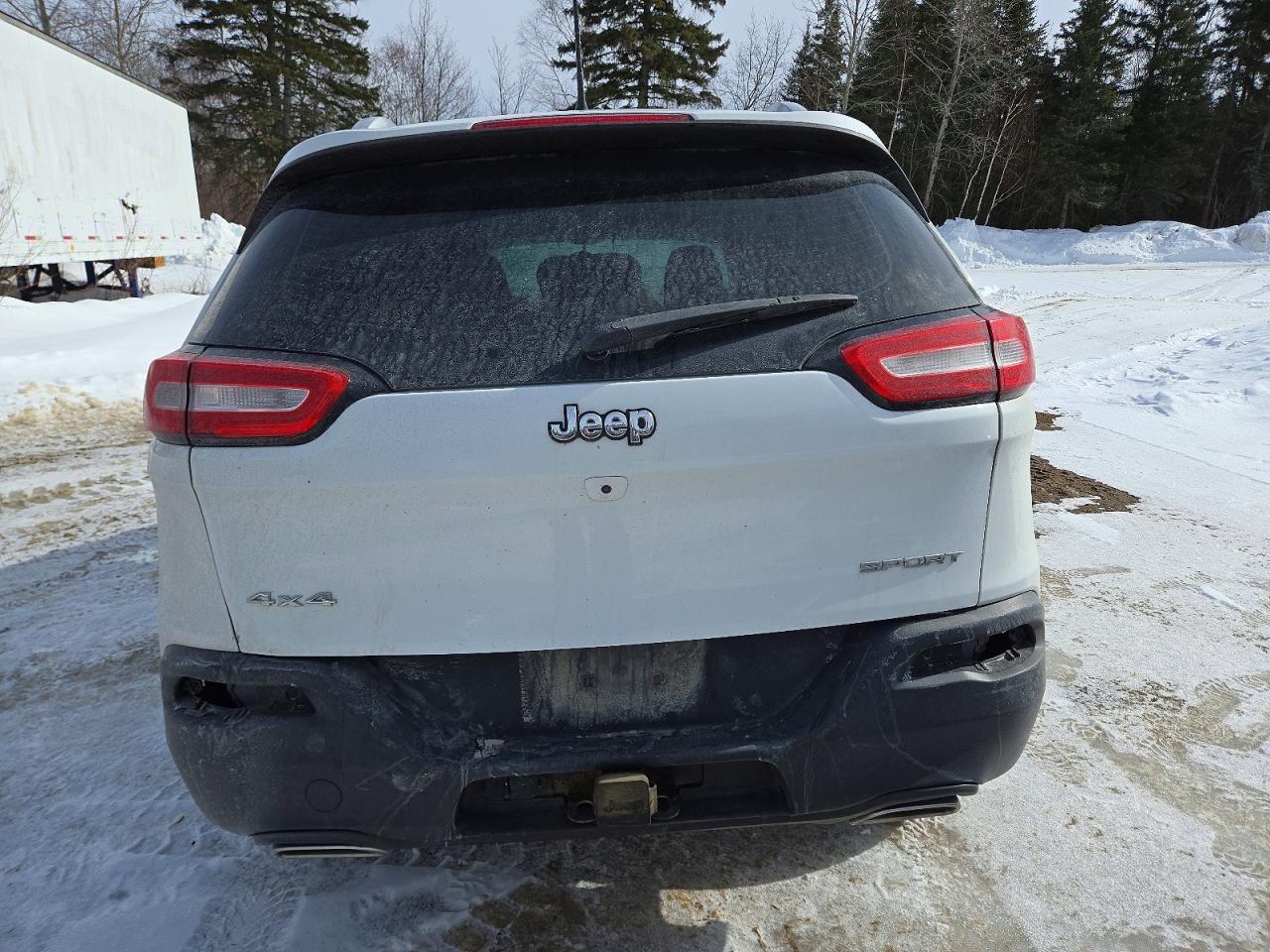 2016 Jeep Cherokee Sport - Image 6