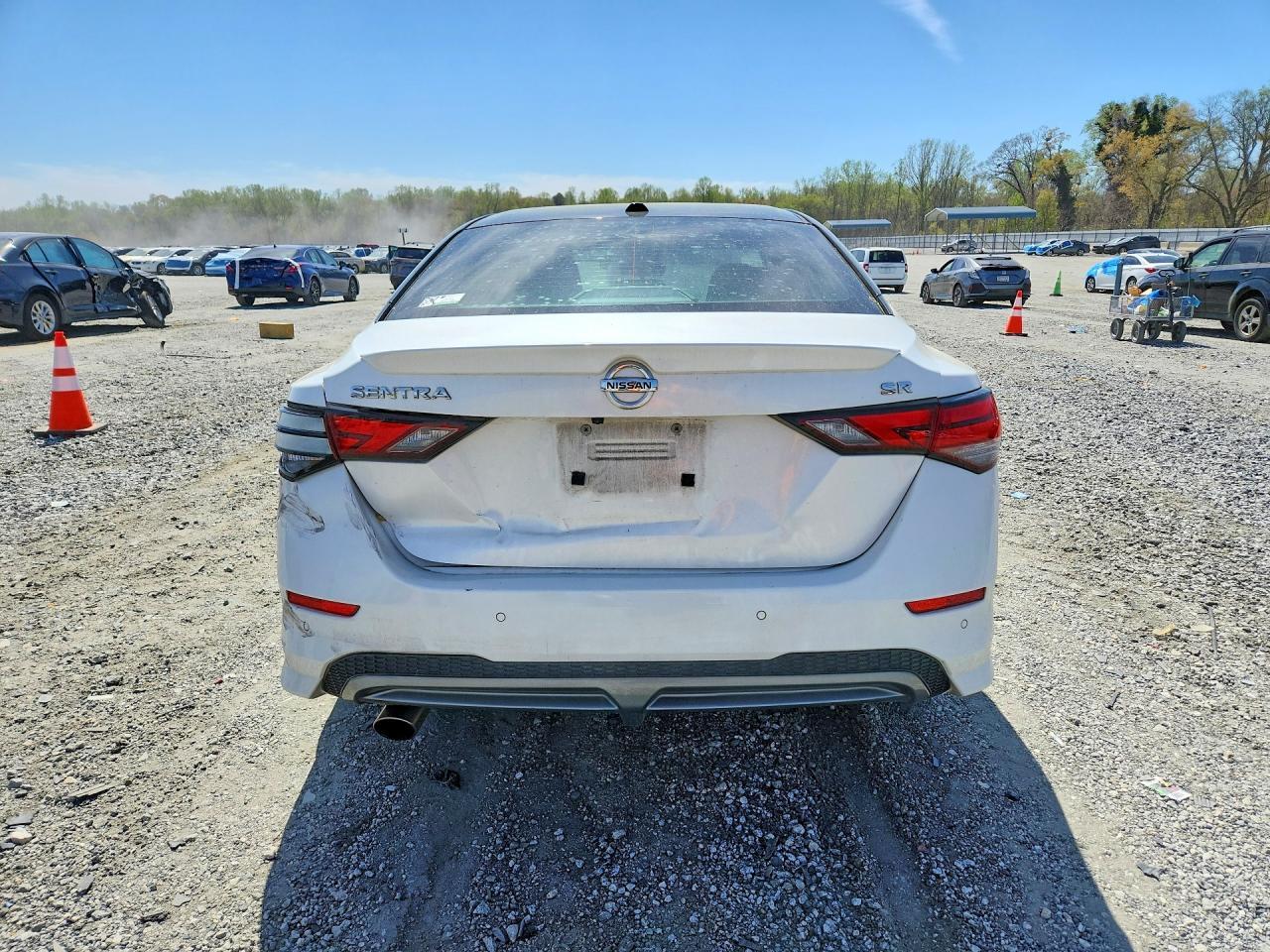 2020 Nissan Sentra Sr - Image 6