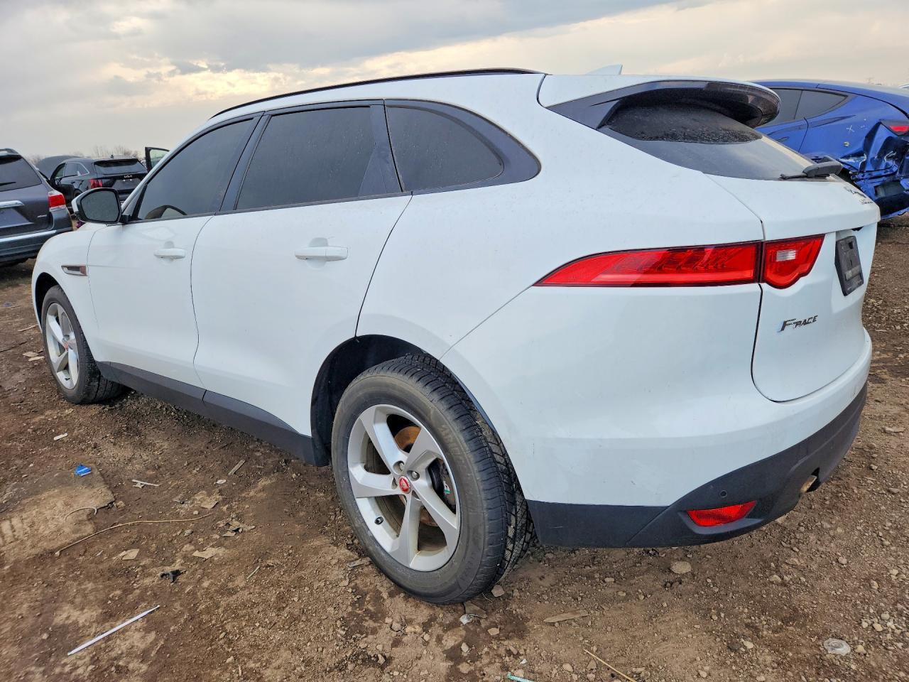 2018 Jaguar F-Pace Premium - Фото 2