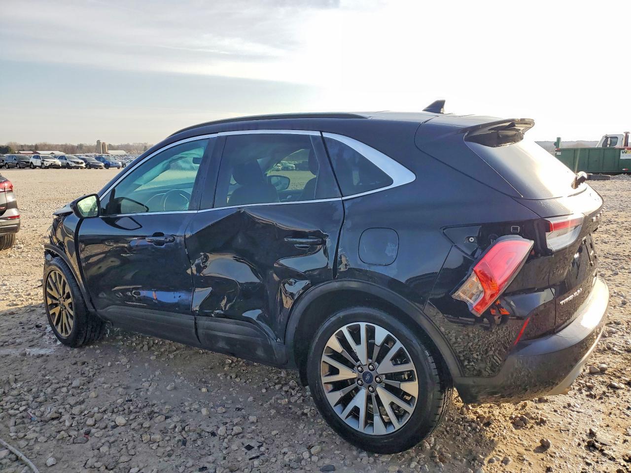 2021 Ford Escape Titanium - Image 2