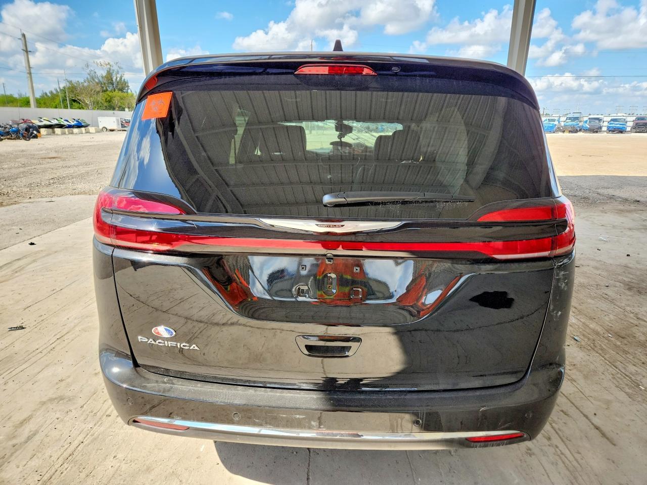 2026 Chrysler Pacifica Select - Image 6