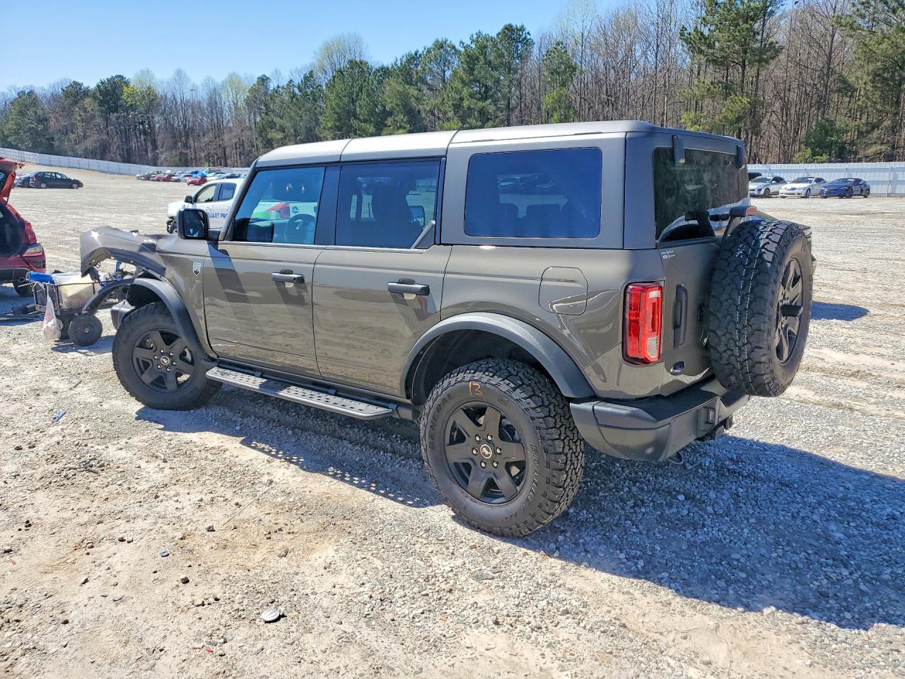 2025 Ford Bronco Big Bend - Image 2