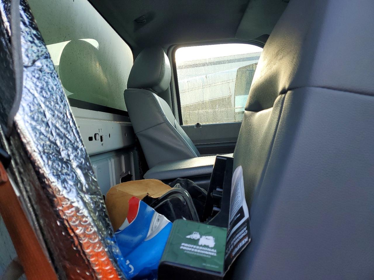 2015 Ford F750 Super Duty Box Truck - Фото 5