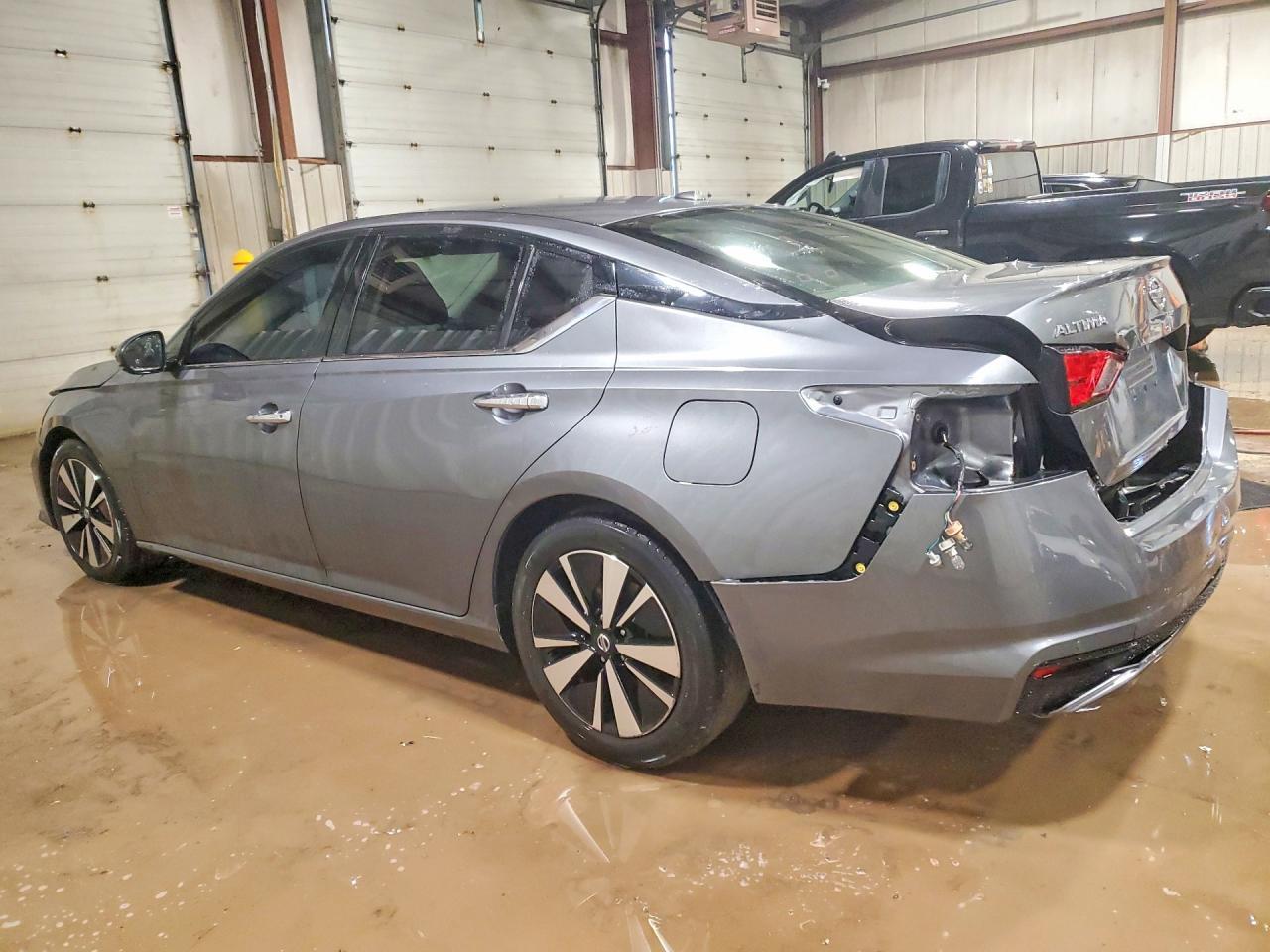 2019 Nissan Altima 2.5 Sl - Image 2