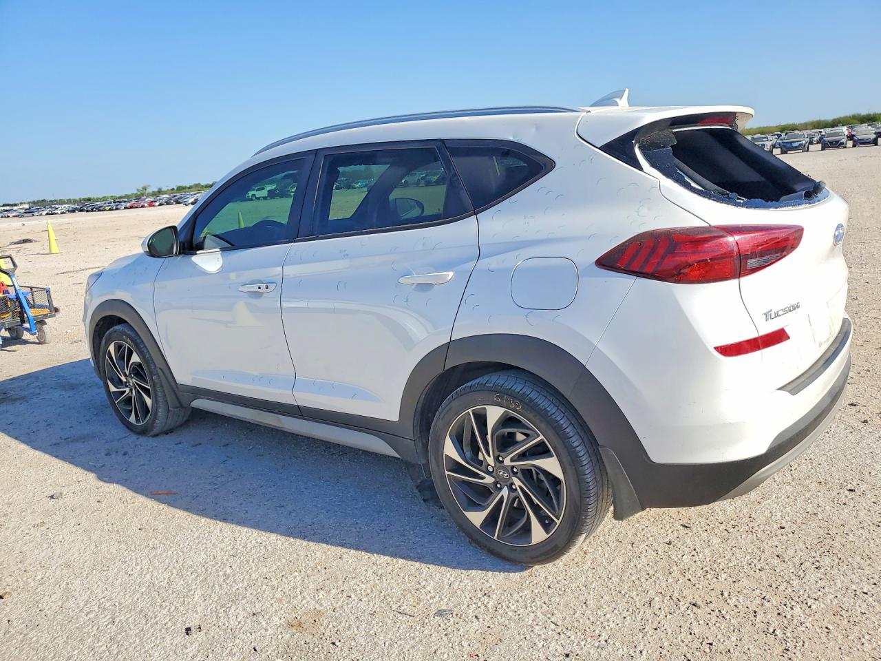 2020 Hyundai Tucson Sport - Фото 2