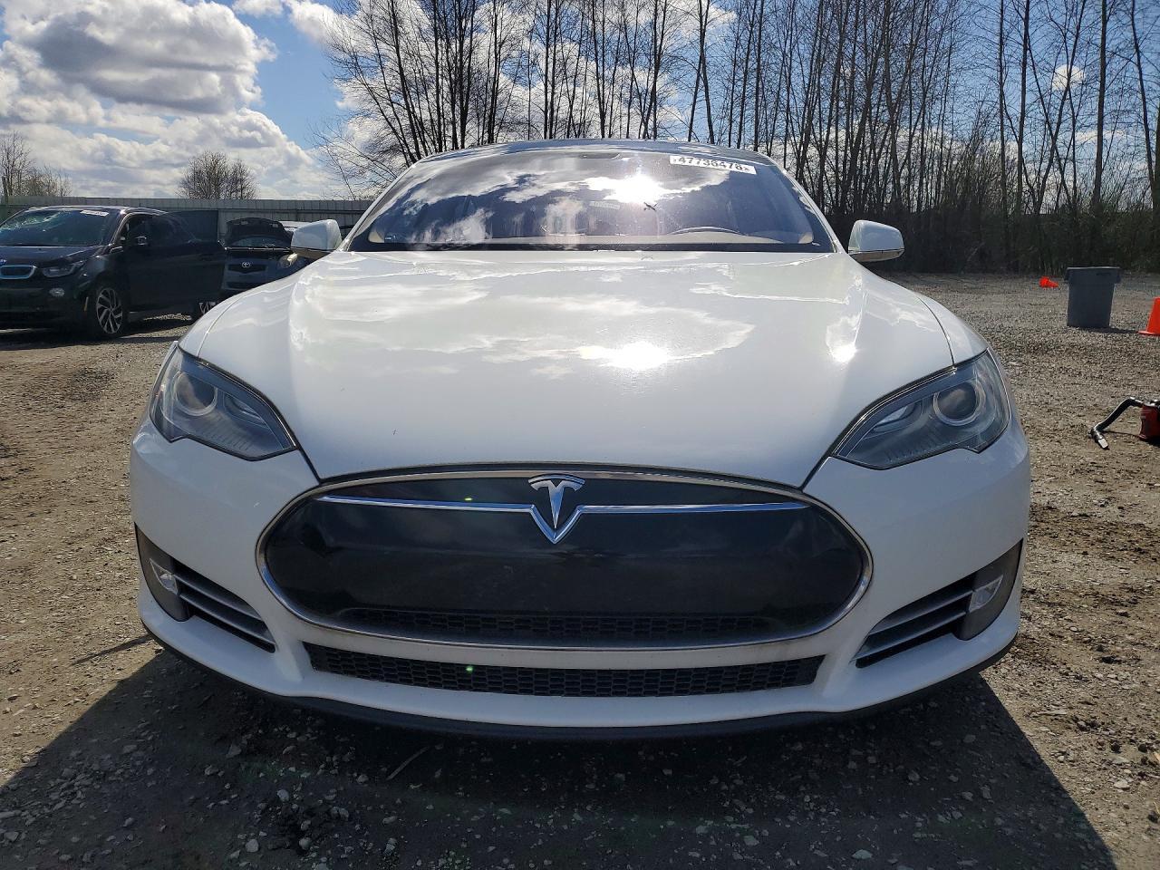 2013 Tesla Model S - Image 5