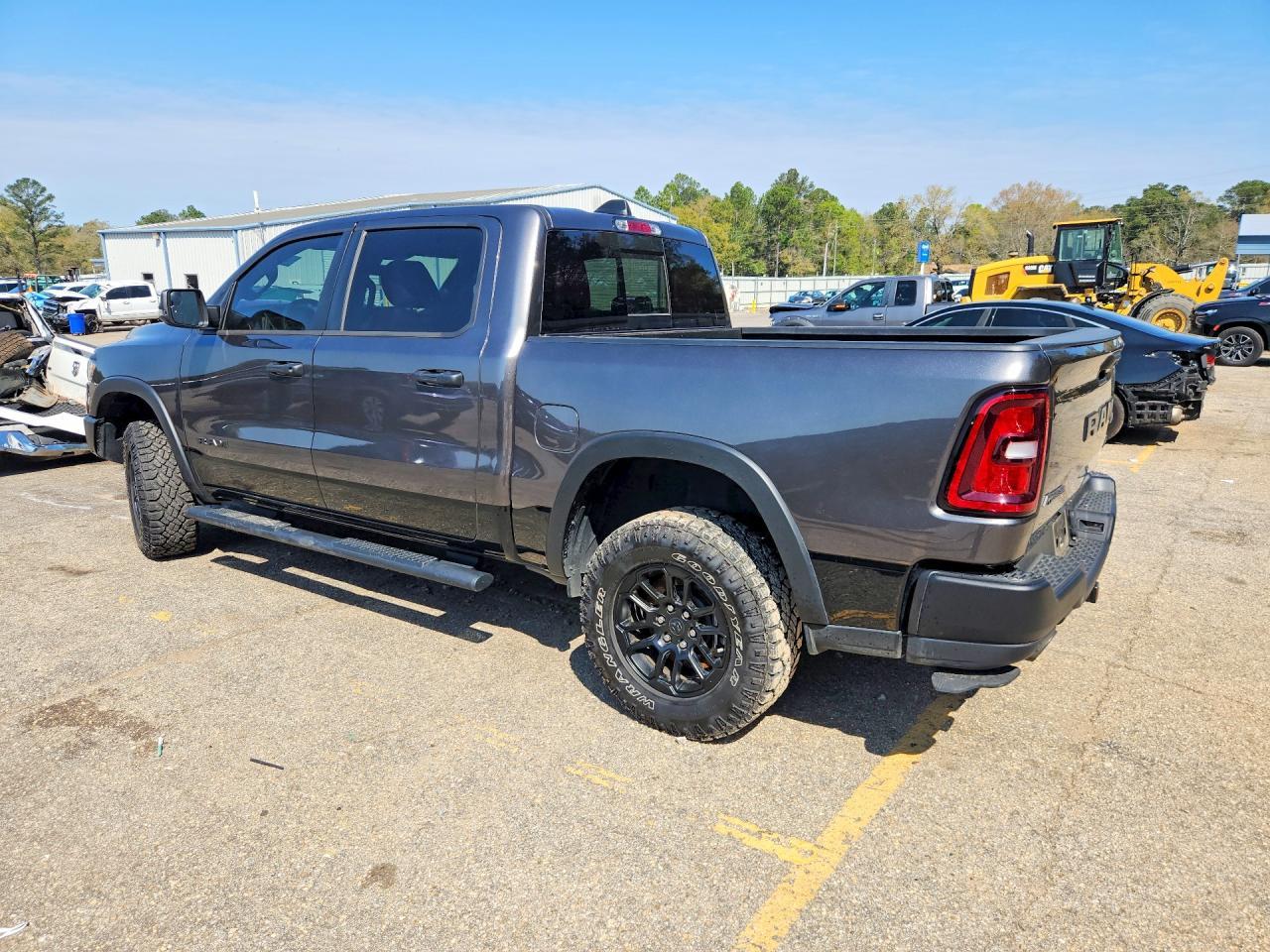 2025 Ram 1500 Rebel - Фото 2