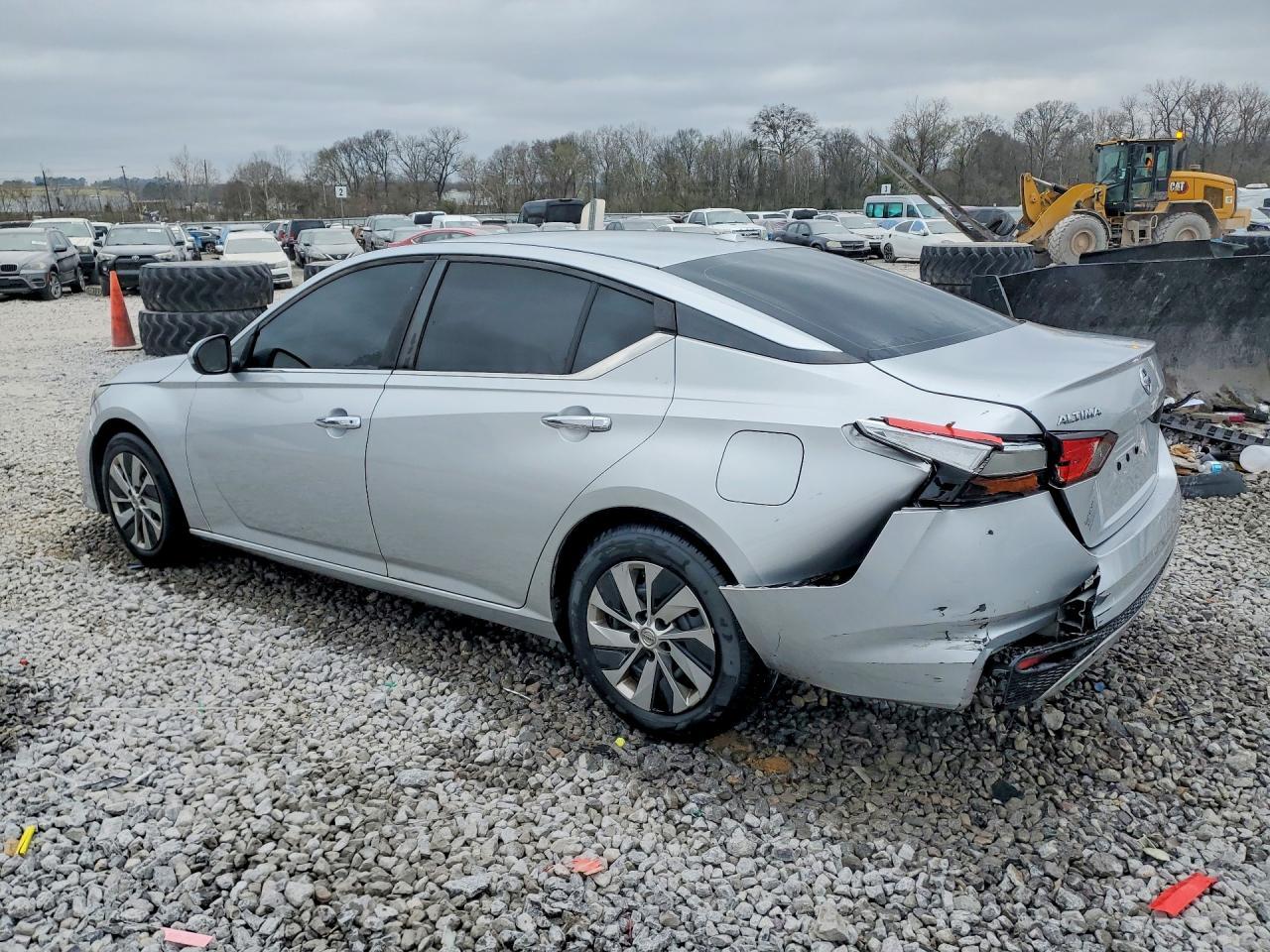 2019 Nissan Altima 2.5 S - Фото 2