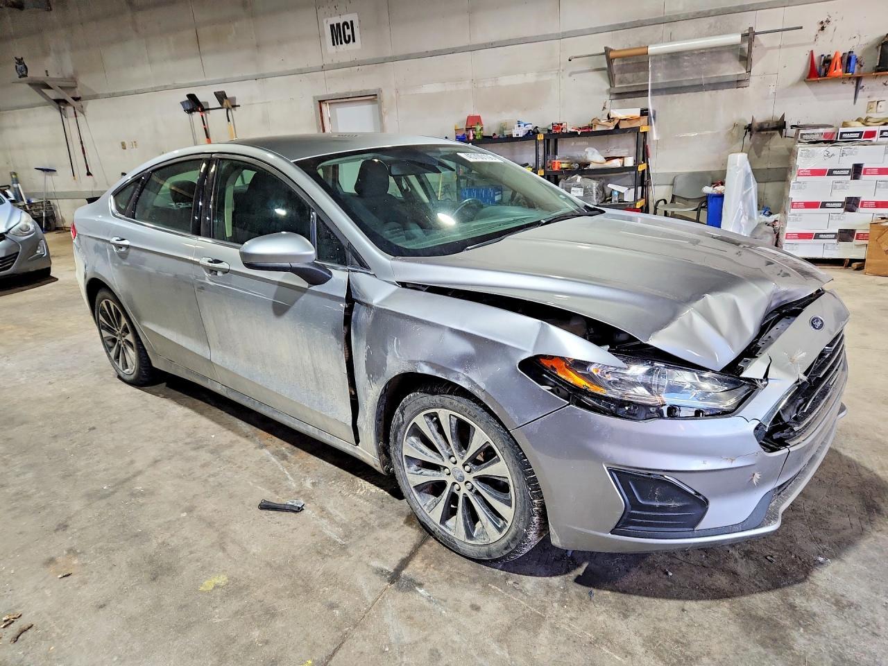 2020 Ford Fusion Se - Фото 4