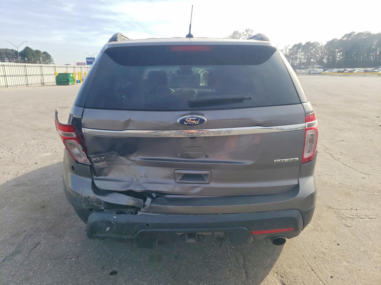 2014 Ford Explorer - Image 6