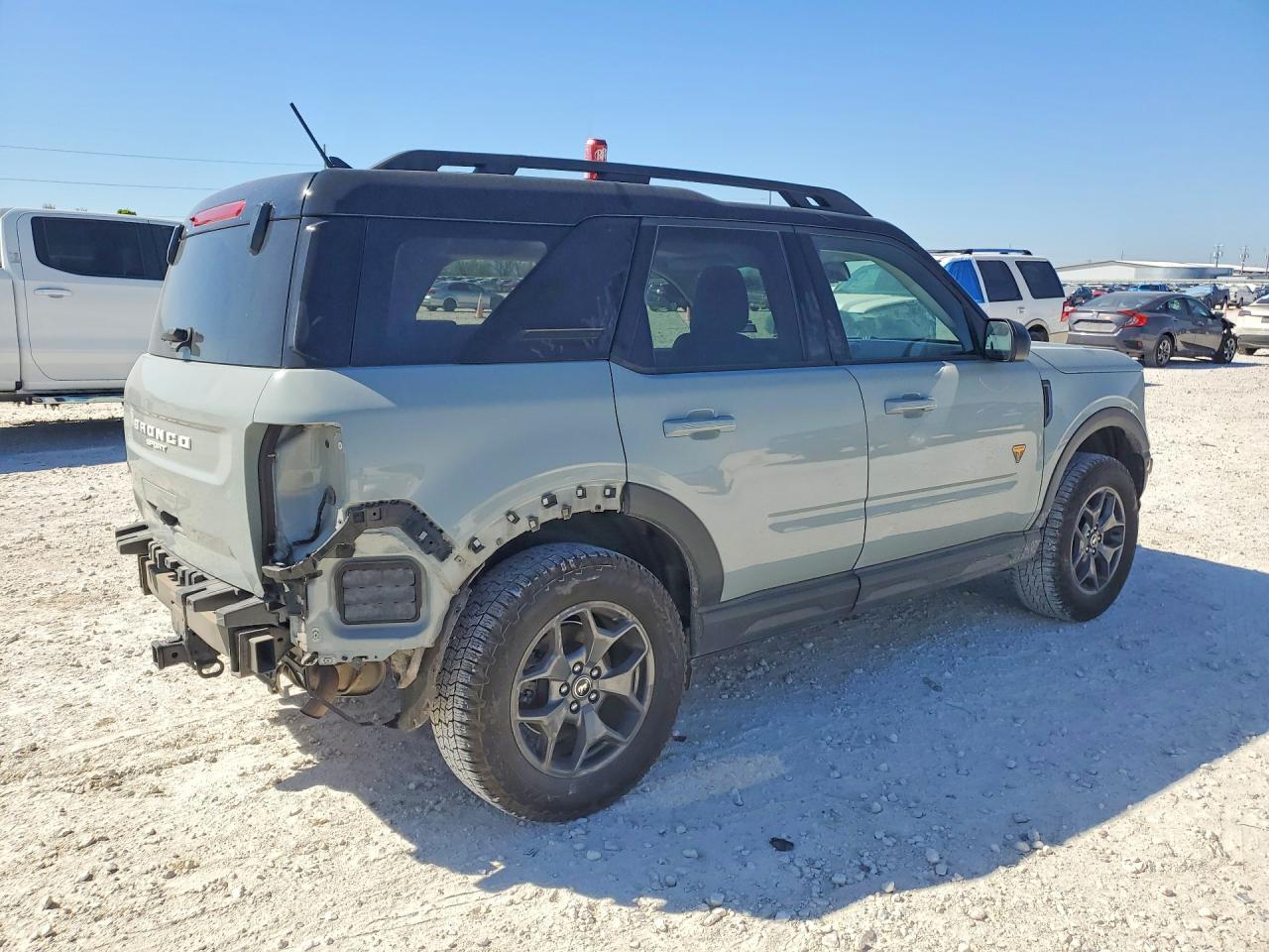 2021 Ford Bronco Sport Badlands - Image 3