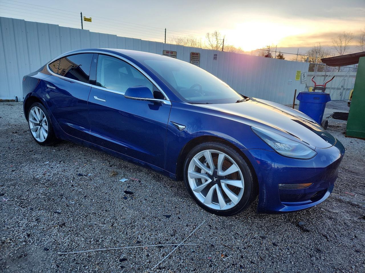 2018 Tesla Model 3 - Image 4