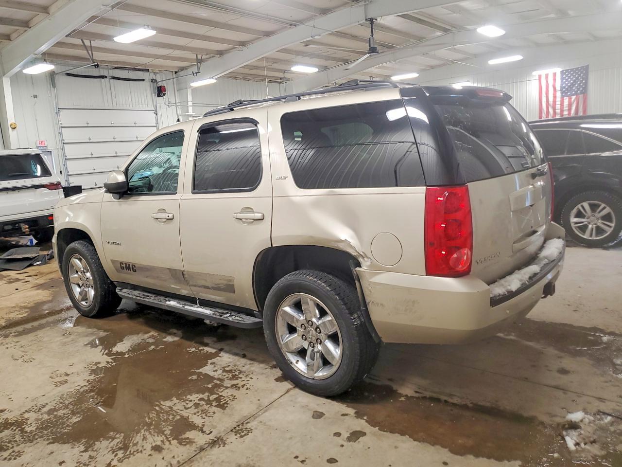 2013 GMC Yukon Slt - Фото 2