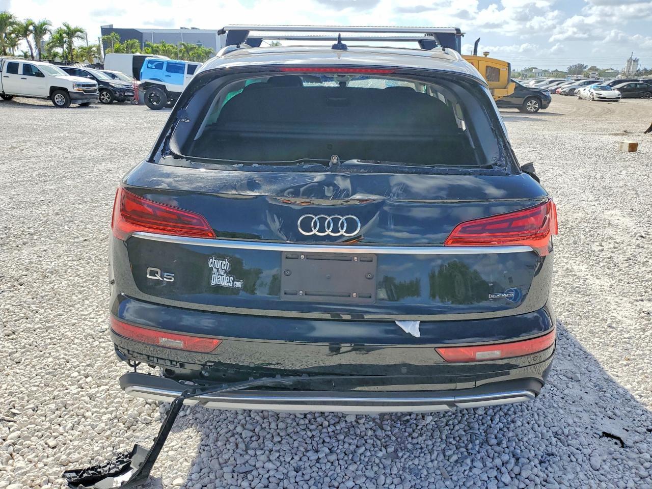 2023 Audi Q5 Premium 40 - Image 6